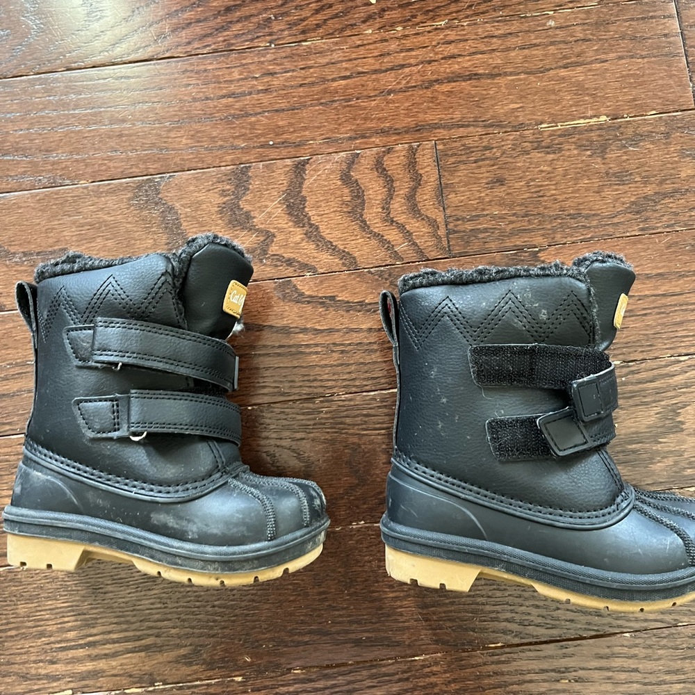 Cat & Jack Toddler Boys size 7 Snow Boots, great used condition.